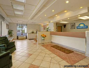 Travelodge West Springfield Interior foto